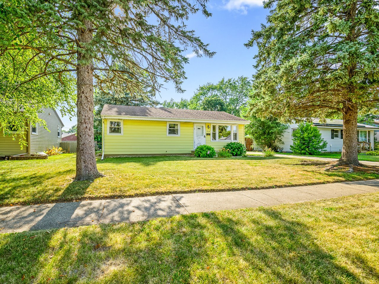 Homes for sale in Loves Park, IL | 7516 Orion St, Loves Park, IL 61111 | MLS# 12707444