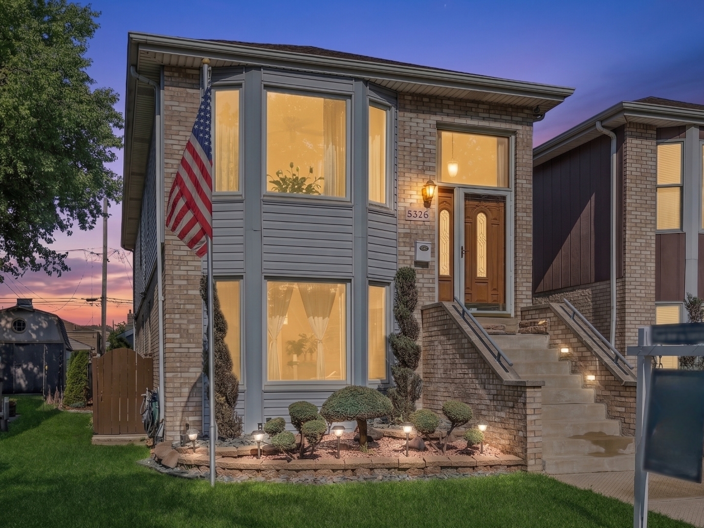 Homes for sale in Chicago, IL | 5326 S Nagle Ave, Chicago, IL 60638 | MLS# 12707474