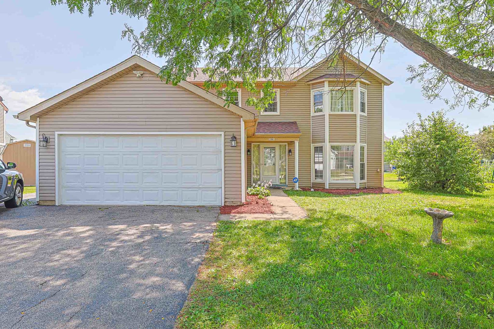 Homes for sale in Hanover Park, IL | 1861 Seneca Dr, Hanover Park, IL 60133 | MLS# 12707482