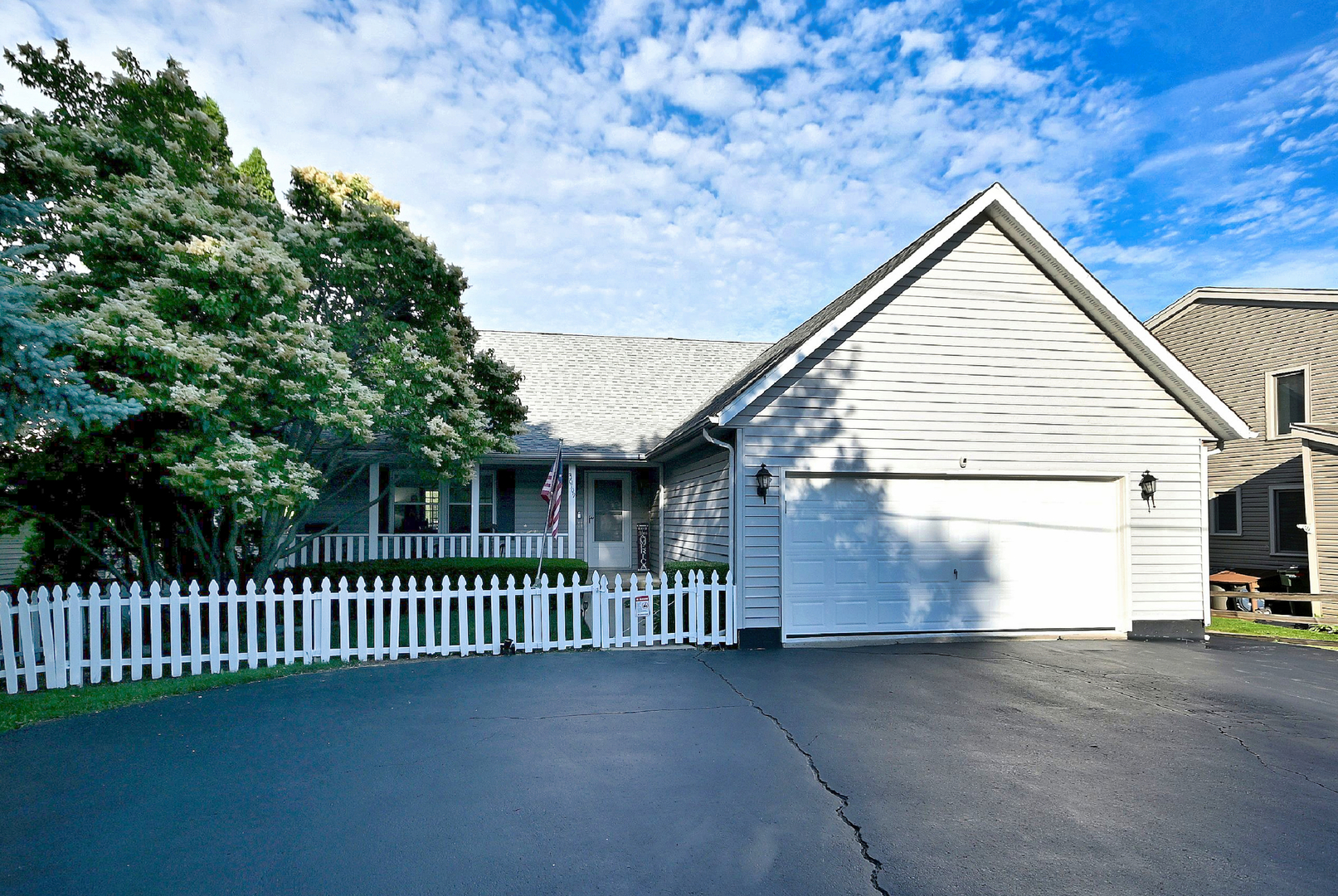 Homes for sale in Ingleside, IL | 36709 N Lake St, Ingleside, IL 60041 | MLS# 12707530