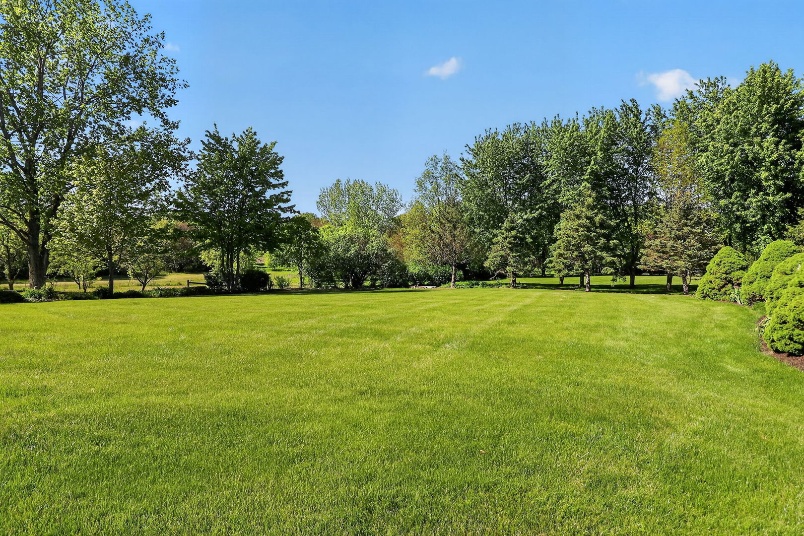 4th image of 2039 Bernadette Ln, Yorkville, IL 60560 | MLS# 12707539