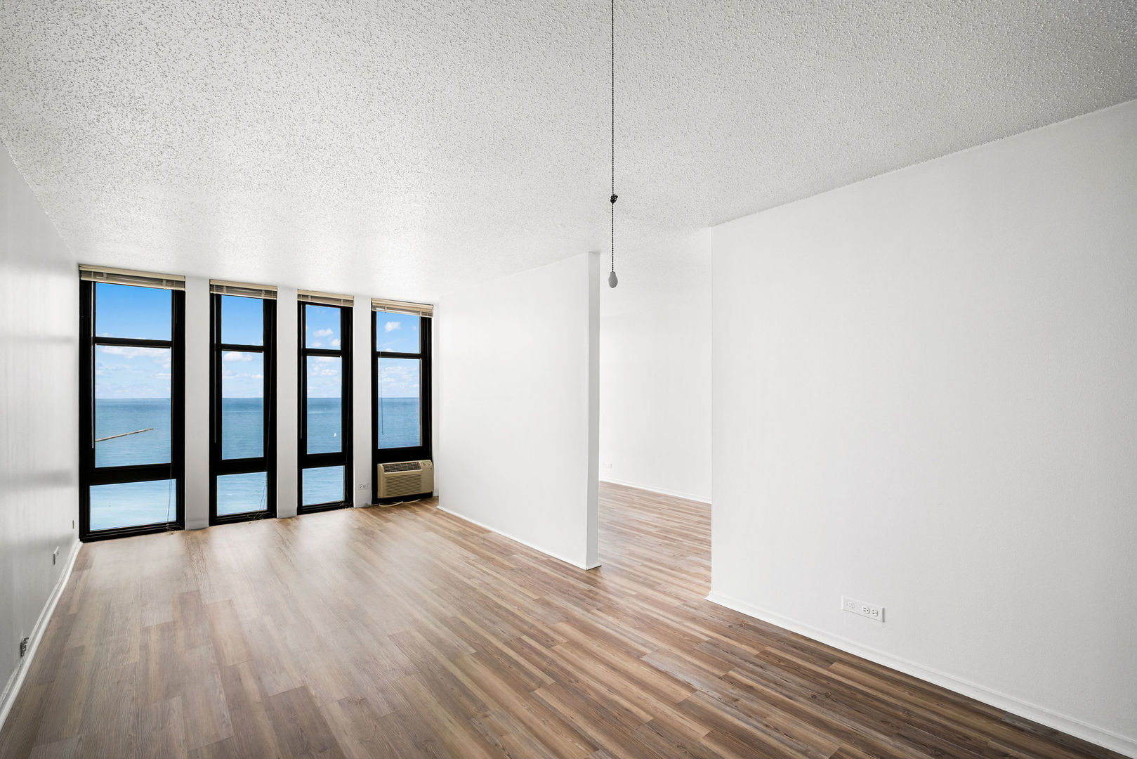 4th image of 6700 S South Shore Dr #24K, Chicago, IL 60649 | MLS# 12707553