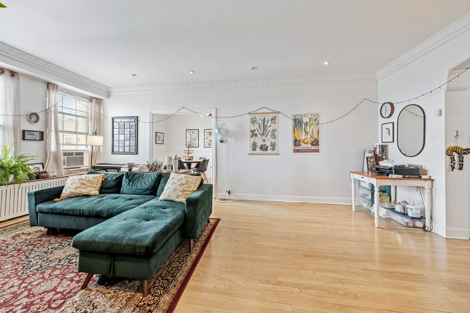 5th image of 6101 N Sheridan Rd, Chicago, IL 60660