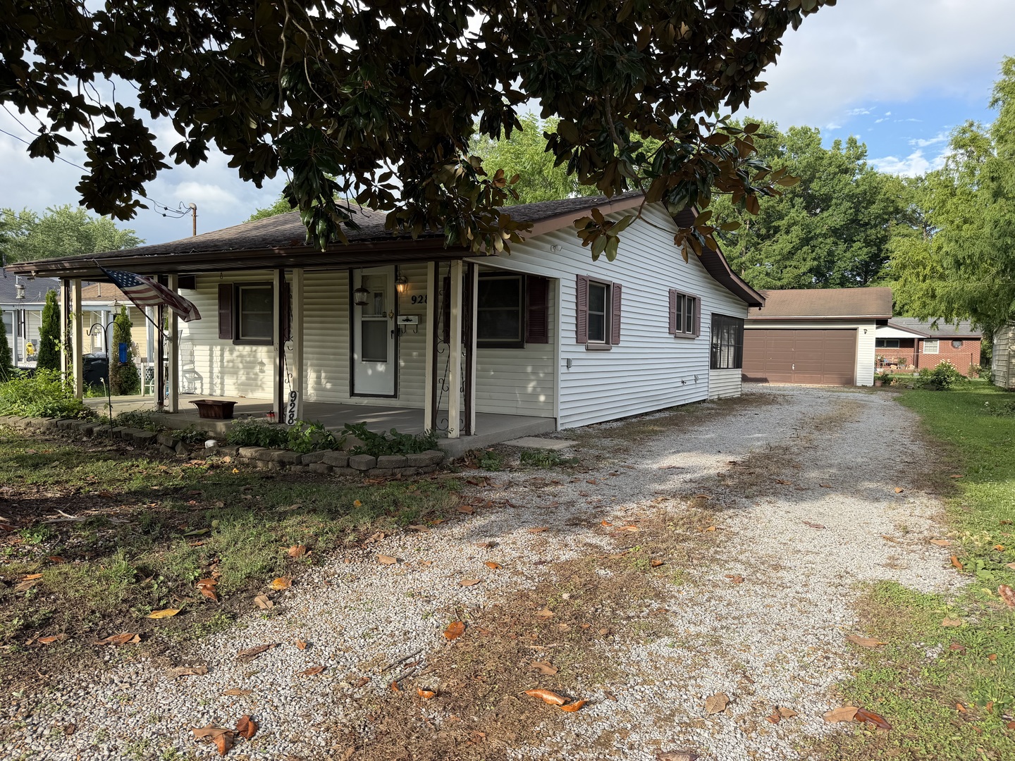 Homes for sale in Murphysboro, IL | 928 N 7th St, Murphysboro, IL 62966 | MLS# 12707644