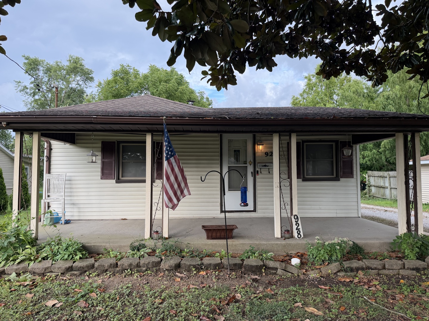 Homes for sale in Murphysboro, IL | 928 N 7th St, Murphysboro, IL 62966 | MLS# 12707644