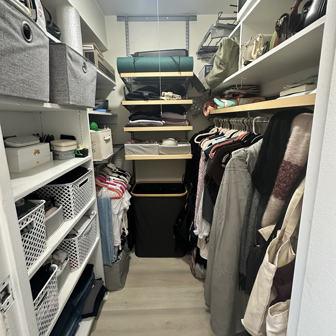 Homes for sale in Chicago, IL | 253 E Delaware Pl #15E, Chicago, IL 60611 | MLS# 12707655