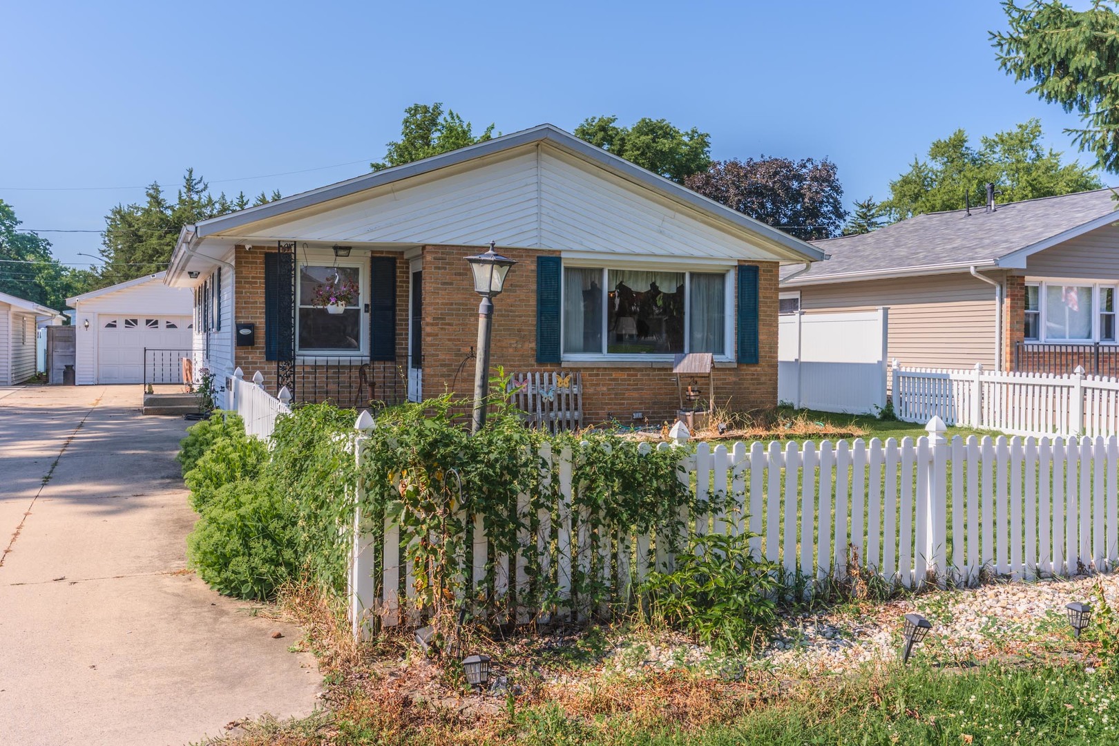 Homes for sale in Pontiac, IL | 908 E Chestnut St, Pontiac, IL 61764 | MLS# 12707664