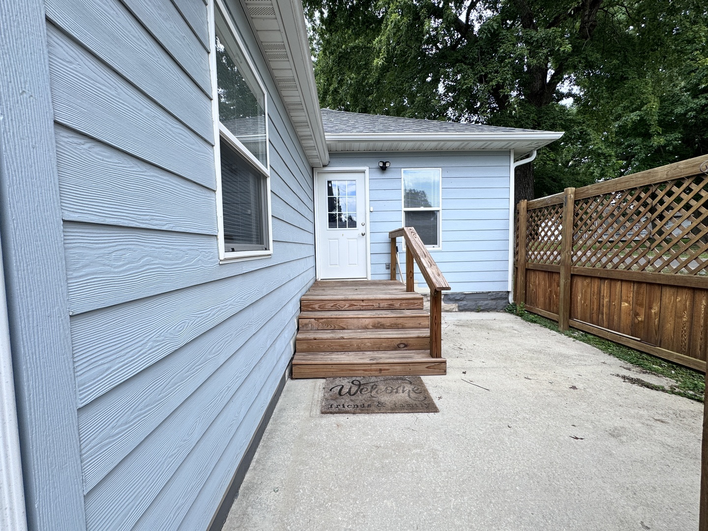 Homes for sale in Centralia, IL | 450 Bicknell, Centralia, IL 62801 | MLS# 12707675