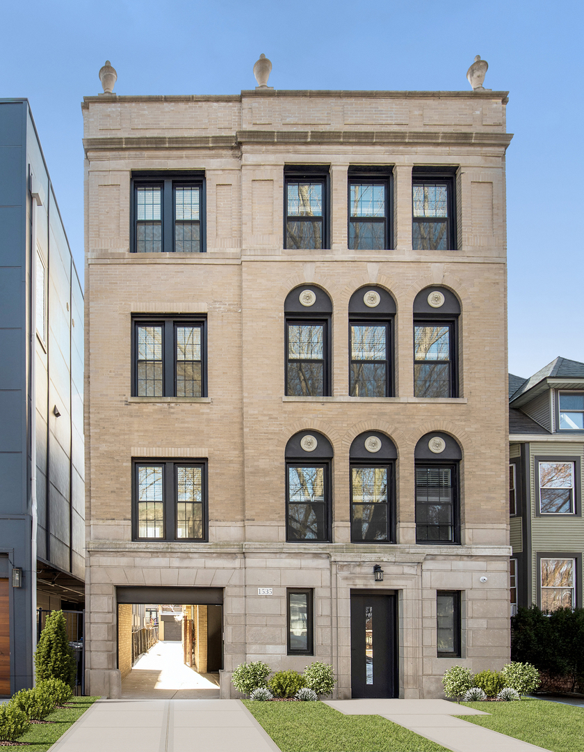 2nd image of 1535 W Estes Ave #G, Chicago, IL 60626 | MLS# 12707711