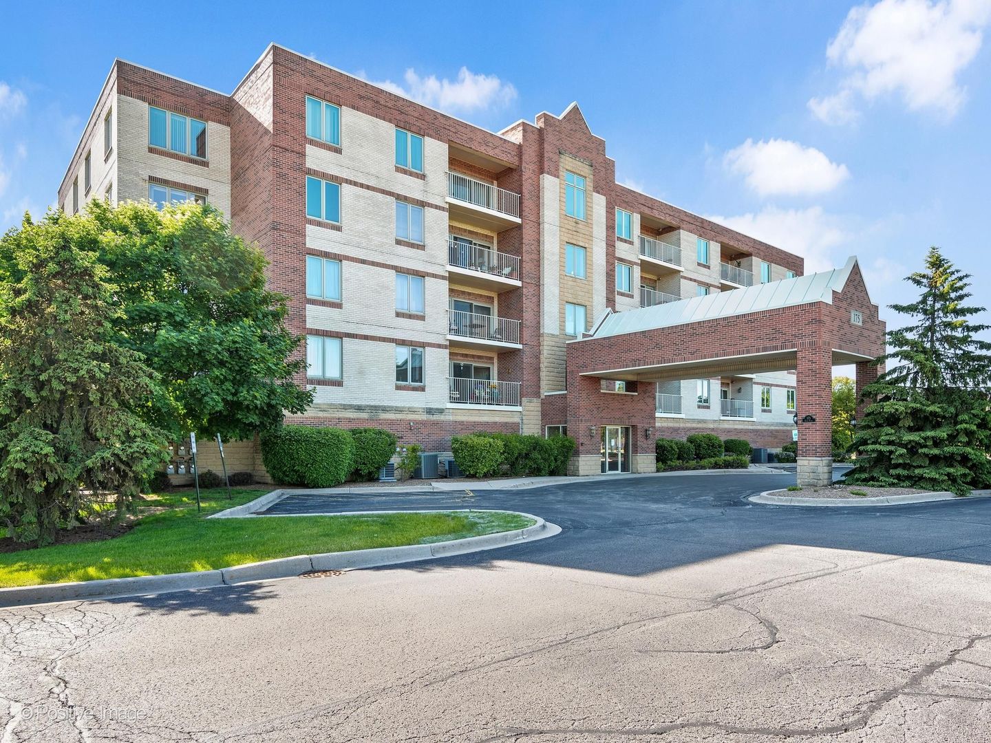 Homes for sale in Elmhurst, IL | 175 W Brush Hill Rd #104, Elmhurst, IL 60126 | MLS# 12707714