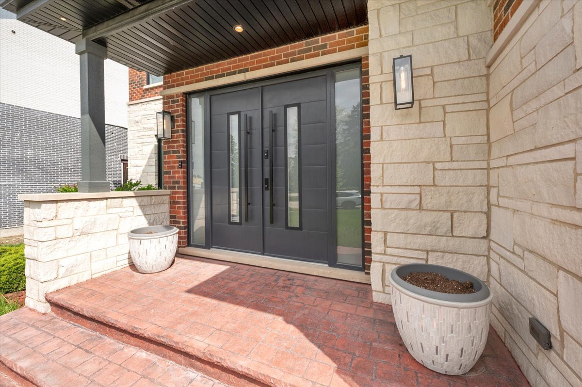 3rd image of 616 Birchwood Ave, Des Plaines, IL 60018 | MLS# 12707726