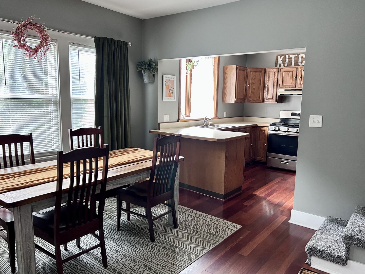 3rd image of 708 12Th St, Peru, IL 61354 | MLS# 12707729