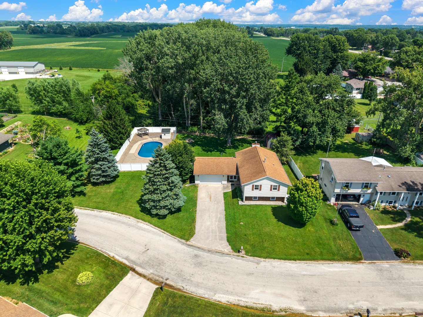 Homes for sale in Geneseo, IL | 76 Lynwood Ave, Geneseo, IL 61254 | MLS# 12707780