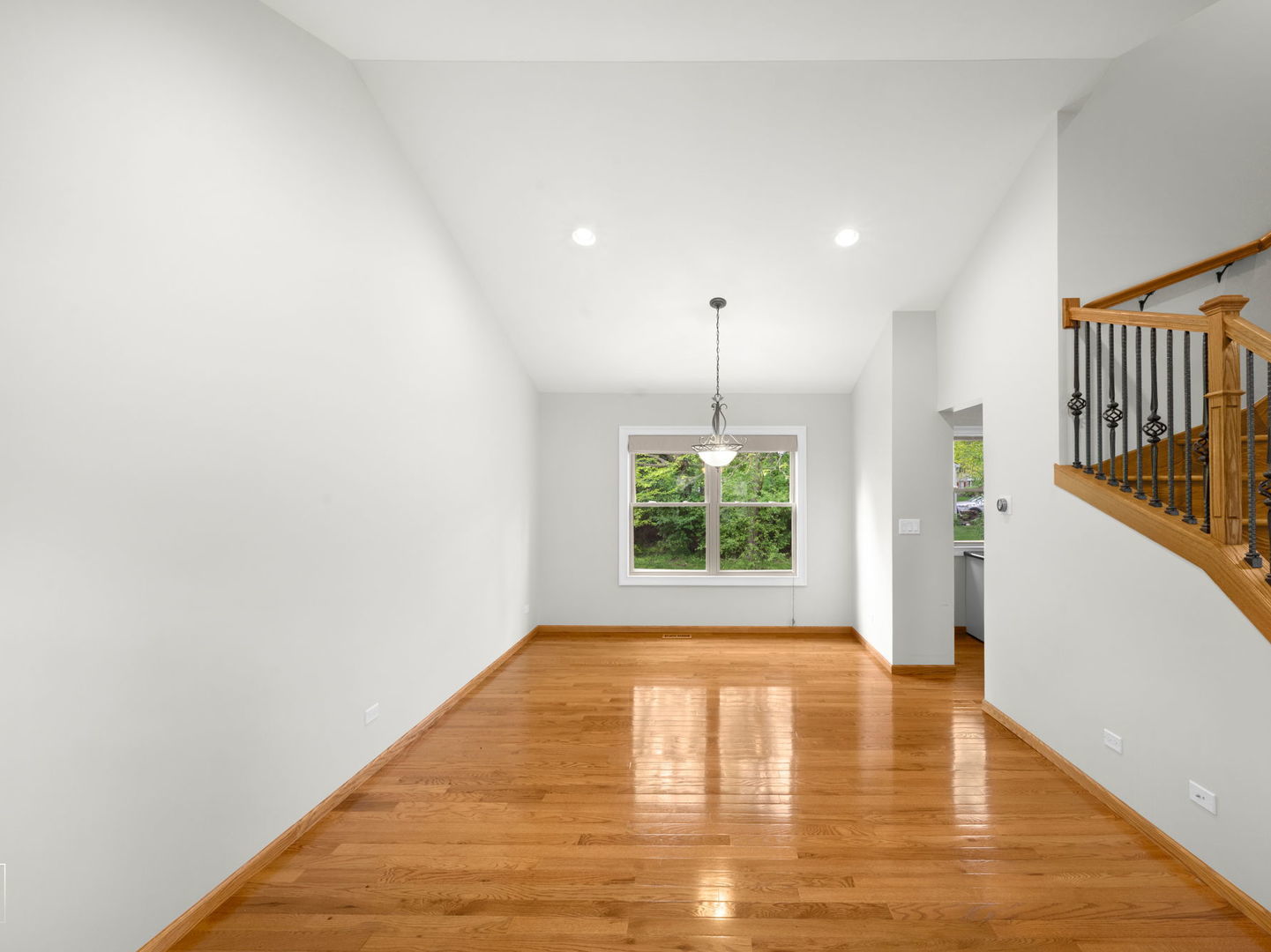 4th image of 1390 River Oak Dr, Naperville, IL 60565 | MLS# 12707784