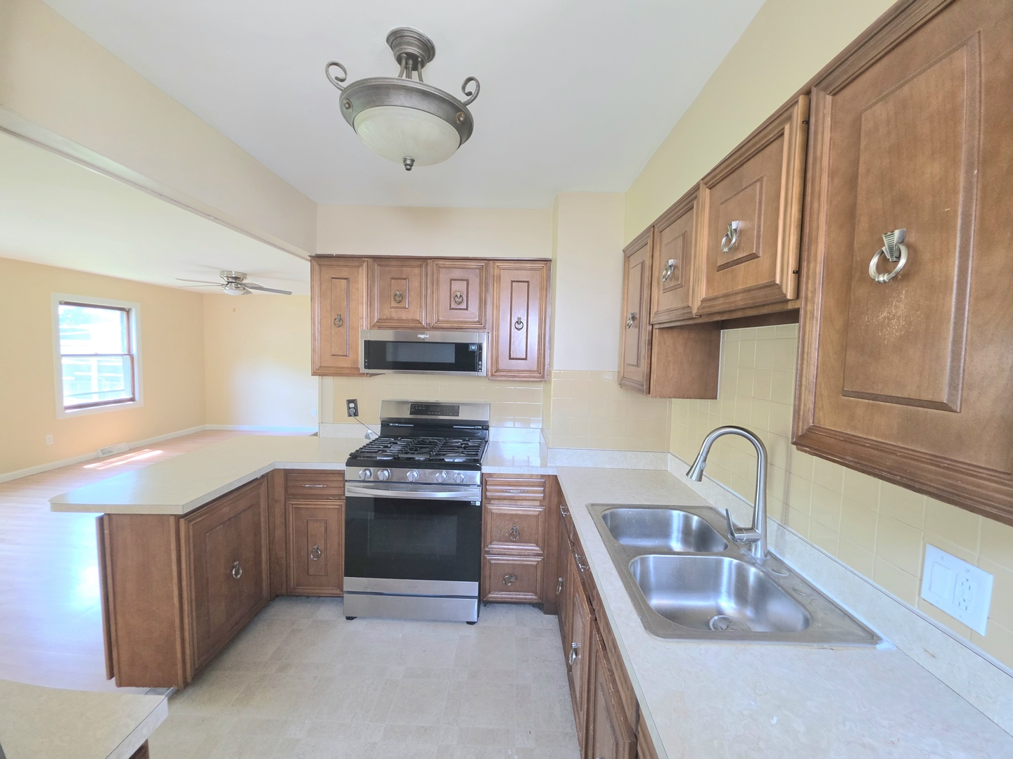 2nd image of 1312 Richmond St, Joliet, IL 60435 | MLS# 12707801