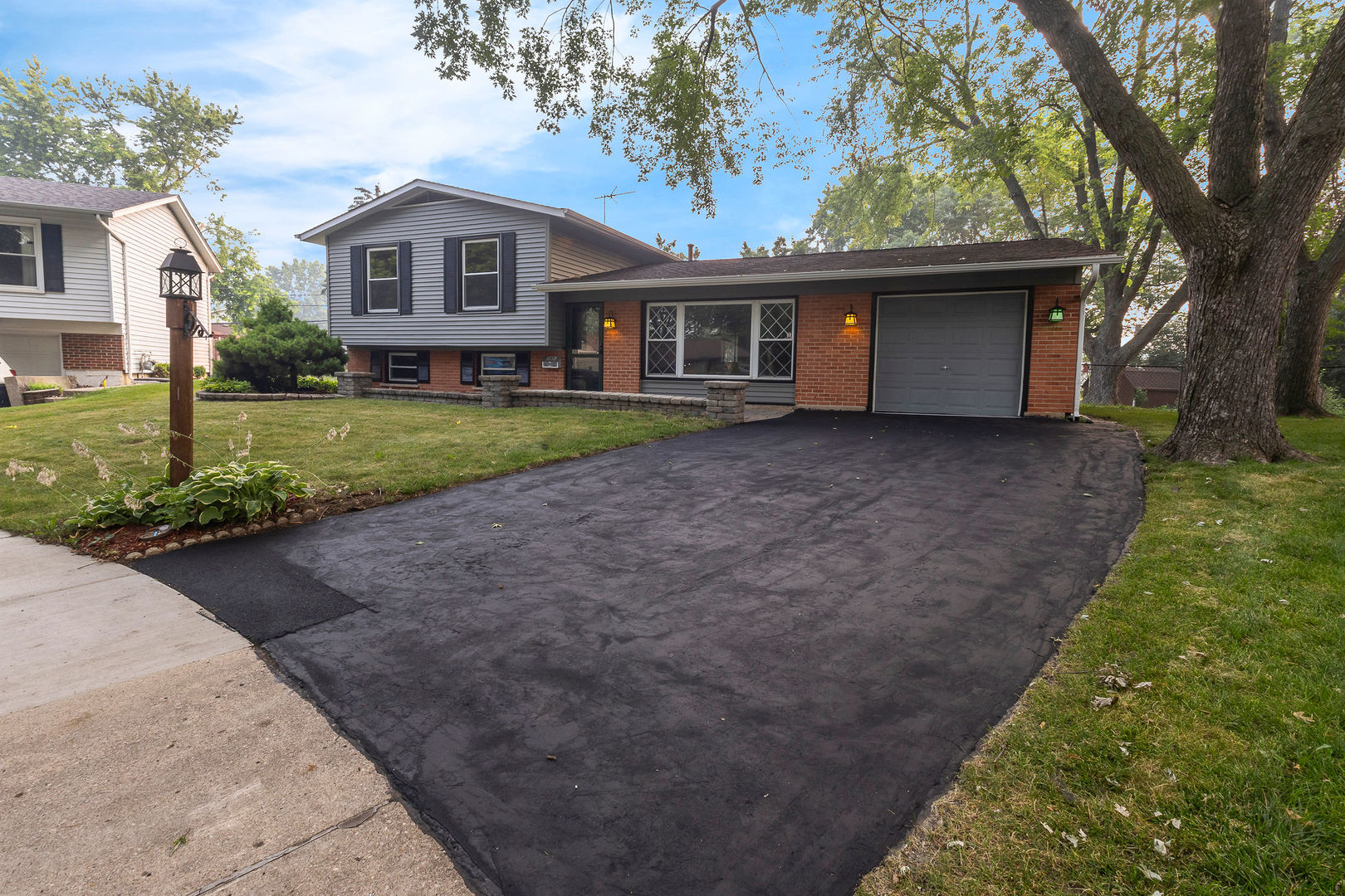 Homes for sale in Hanover Park, IL | 7979 Huntington Cir N, Hanover Park, IL 60133 | MLS# 12707803