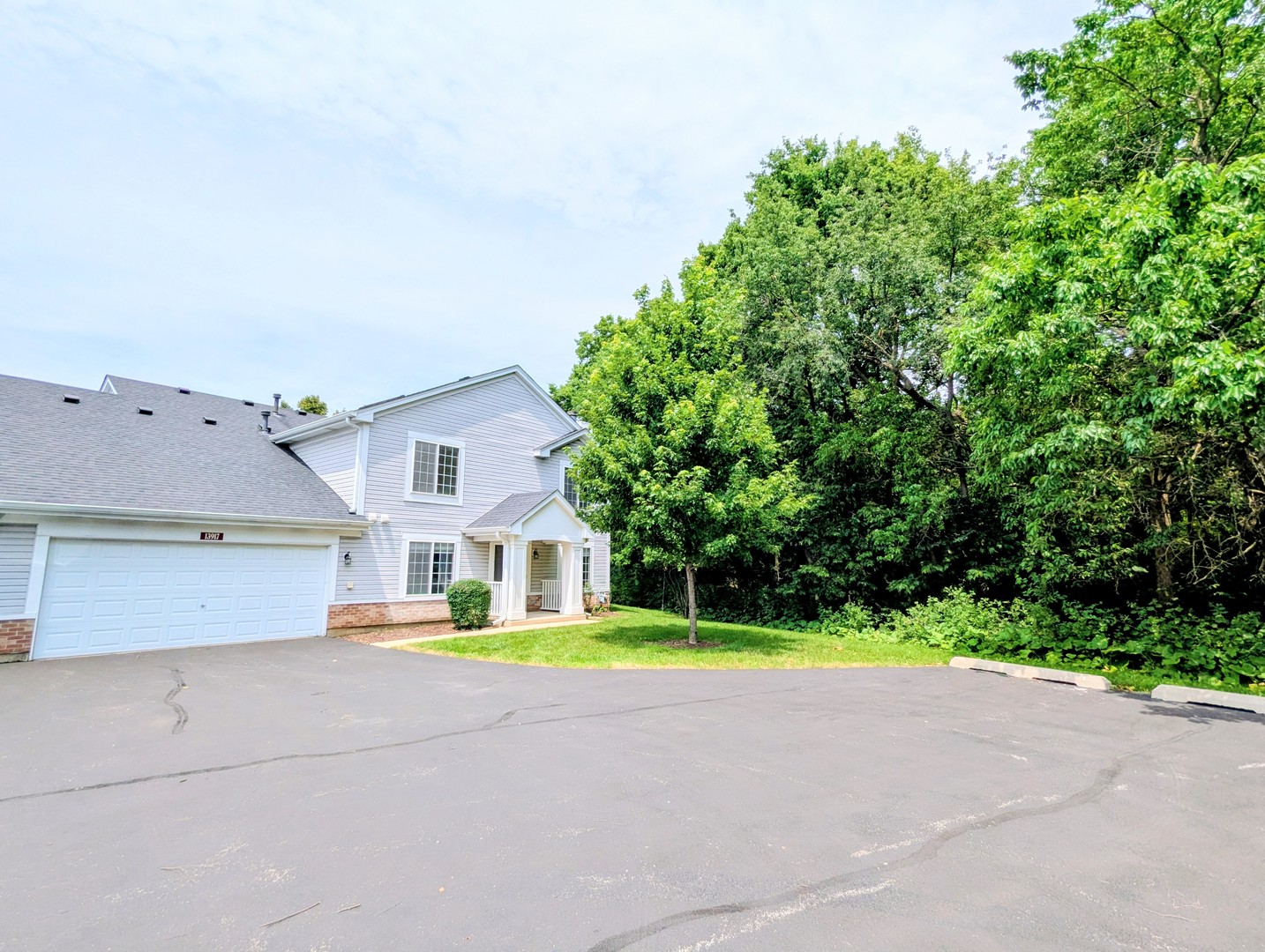 Homes for sale in Plainfield, IL | 13917 S Cambridge Cir, Plainfield, IL 60544 | MLS# 12707820