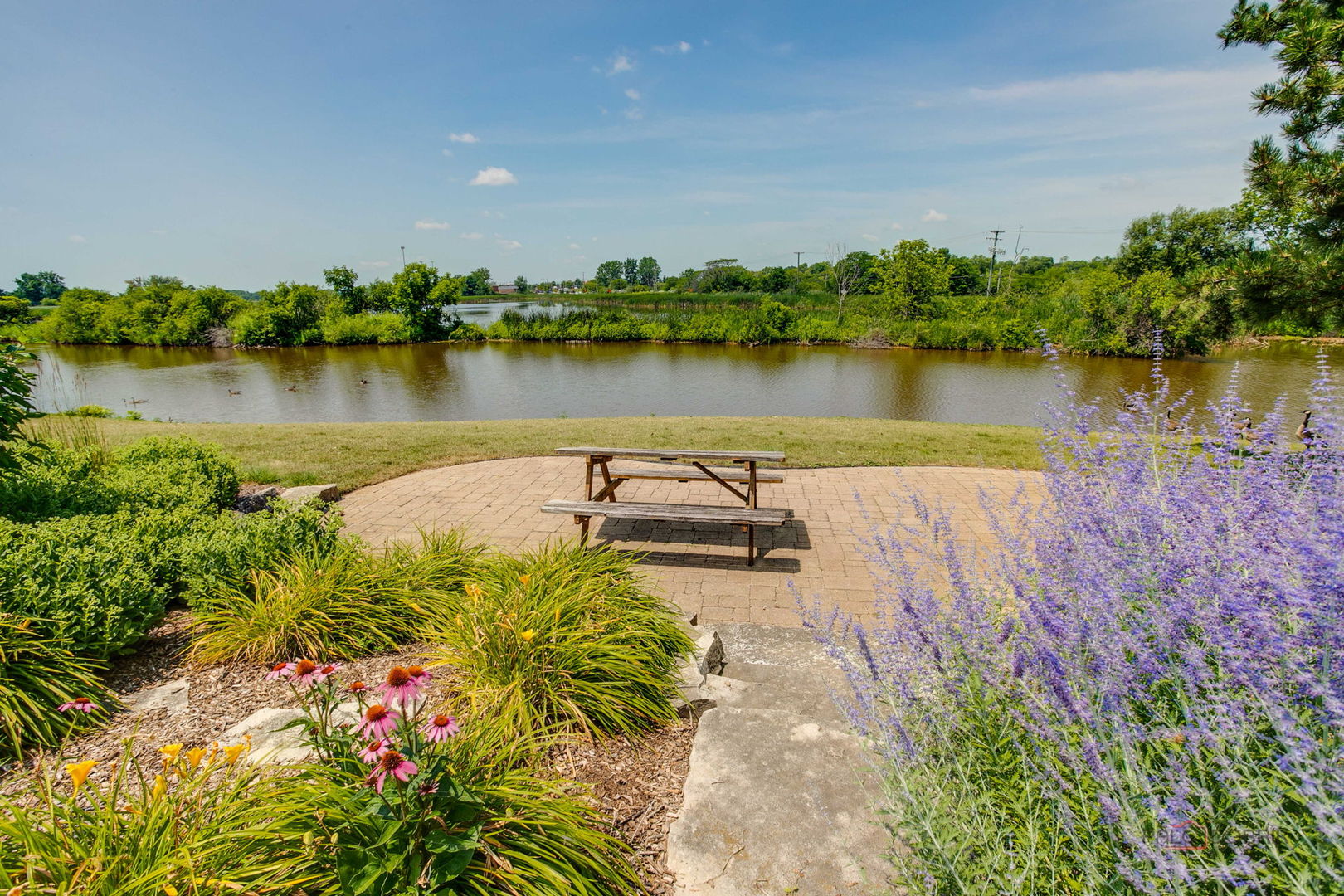 36th image of 1400 Eagle Ridge Dr, Antioch, IL 60002 | MLS# 12707822