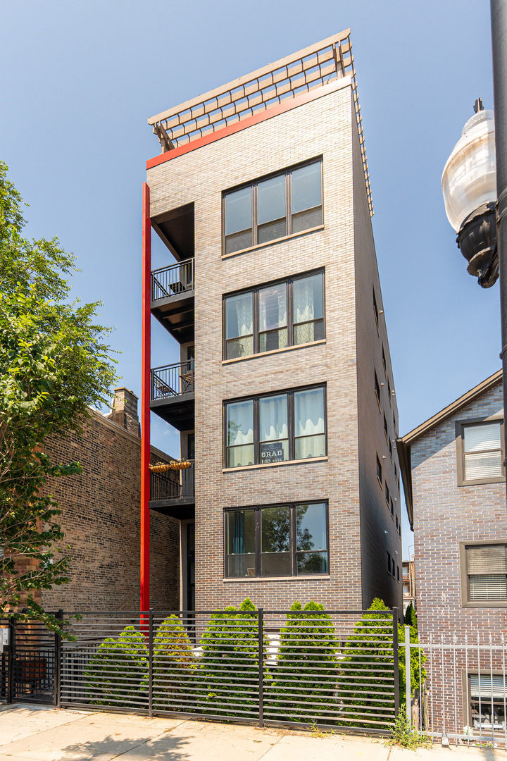 2nd image of 2108 W 18th Pl #2, Chicago, IL 60608 | MLS# 12707832