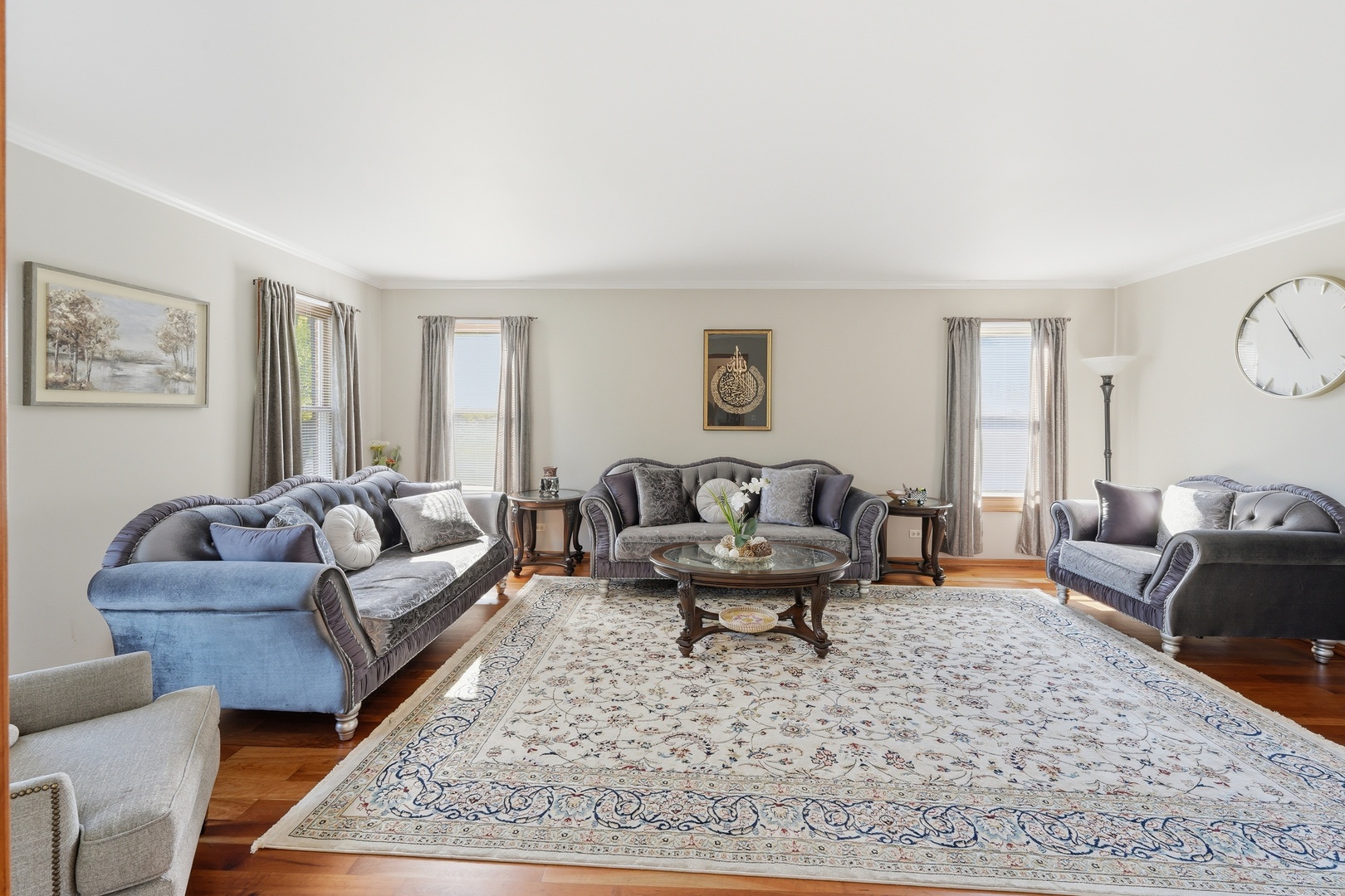 4th image of 690 Waterford Dr, Des Plaines, IL 60016 | MLS# 12707843