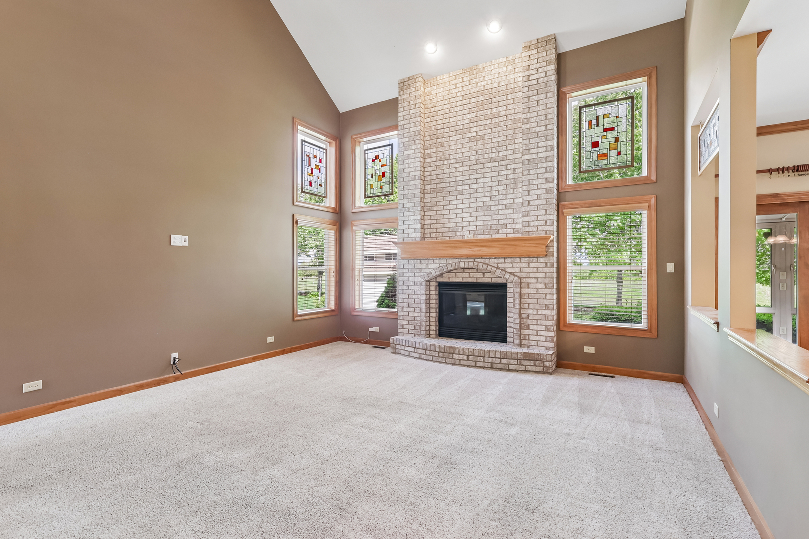 3rd image of 426 Heatherwood Dr Se, Oswego, IL 60543 | MLS# 12707864