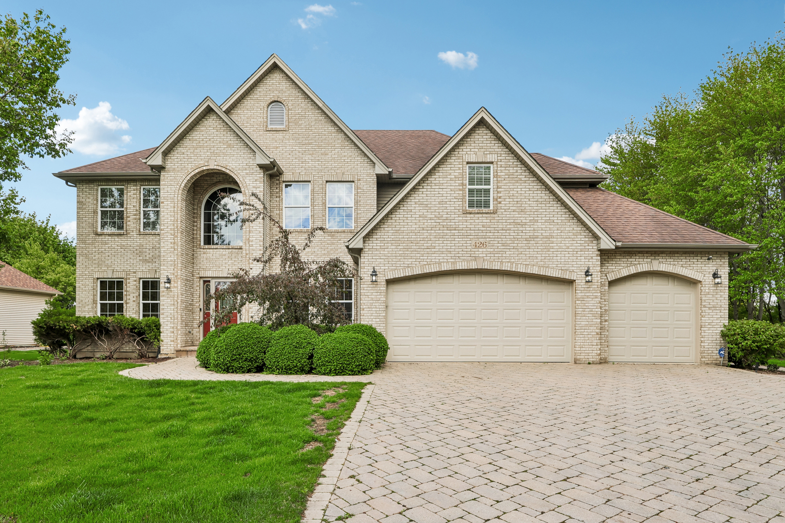 1st image of 426 Heatherwood Dr Se, Oswego, IL 60543 | MLS# 12707864