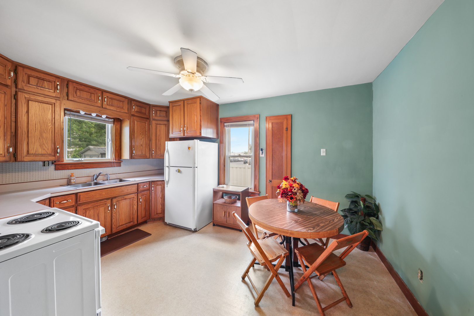 4th image of 1614 7Th St, Peru, IL 61354 | MLS# 12707874