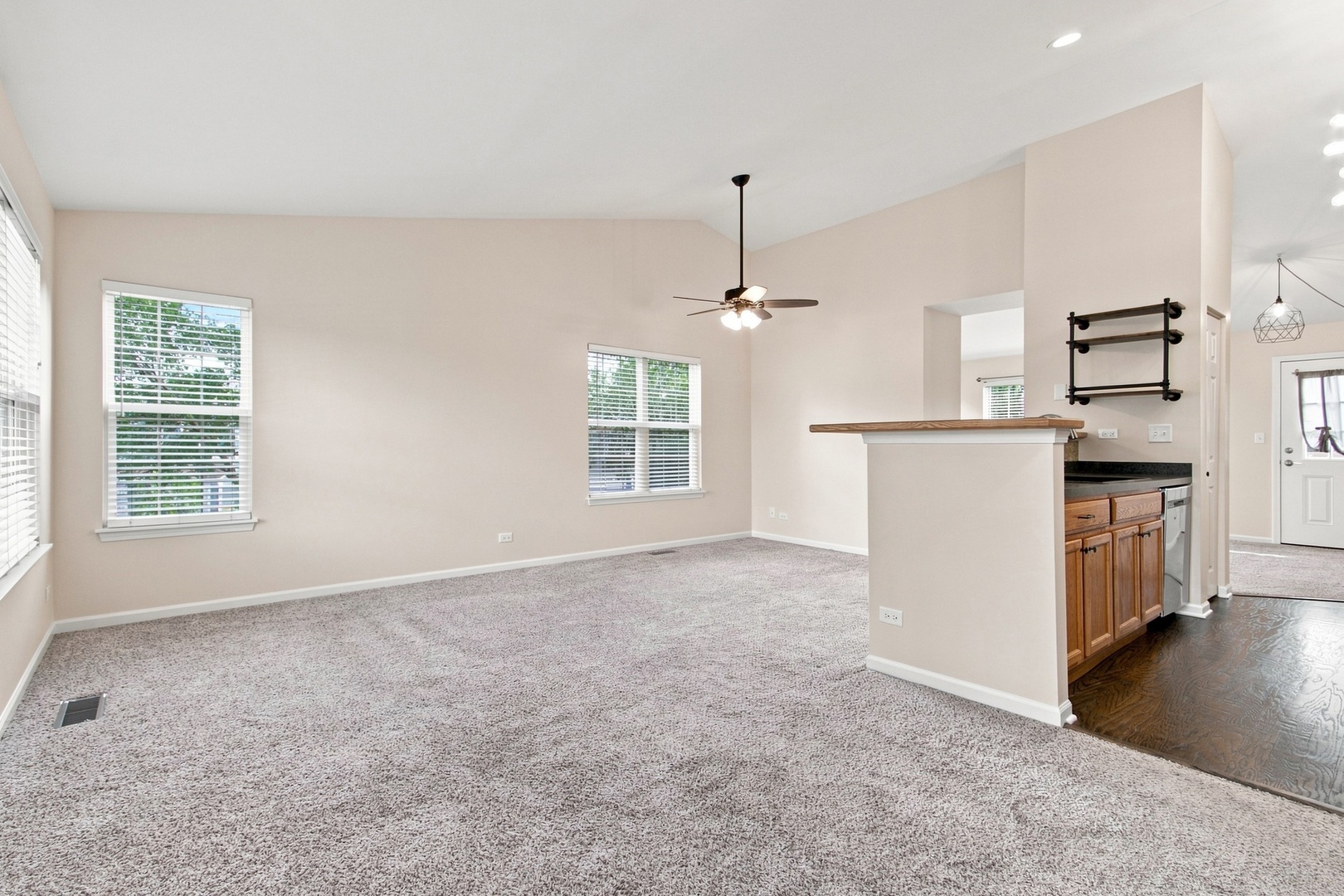5th image of 903 Genesee Dr, Naperville, IL 60563 | MLS# 12707896