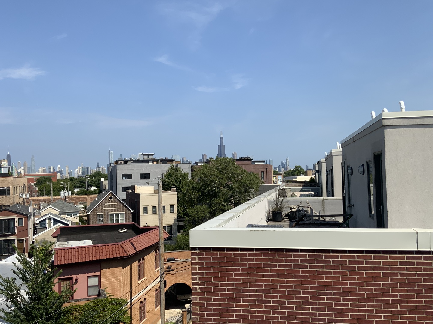 5th image of 2455 W Ohio St, Chicago, IL 60612
