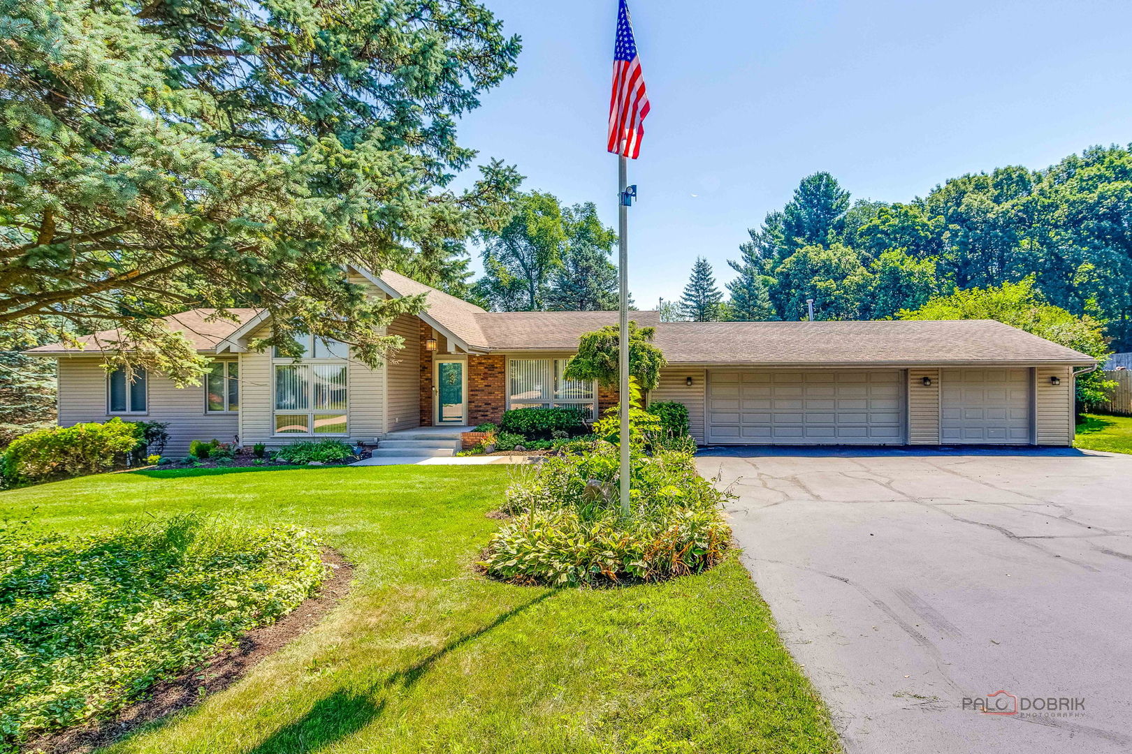 Homes for sale in Roscoe, IL | 11335 Bayberry Dr, Roscoe, IL 61073 | MLS# 12707964