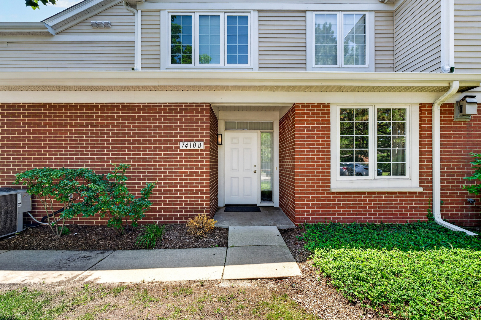 5th image of 7410 Lincoln Ave #B, Skokie, IL 60076 | MLS# 12707997