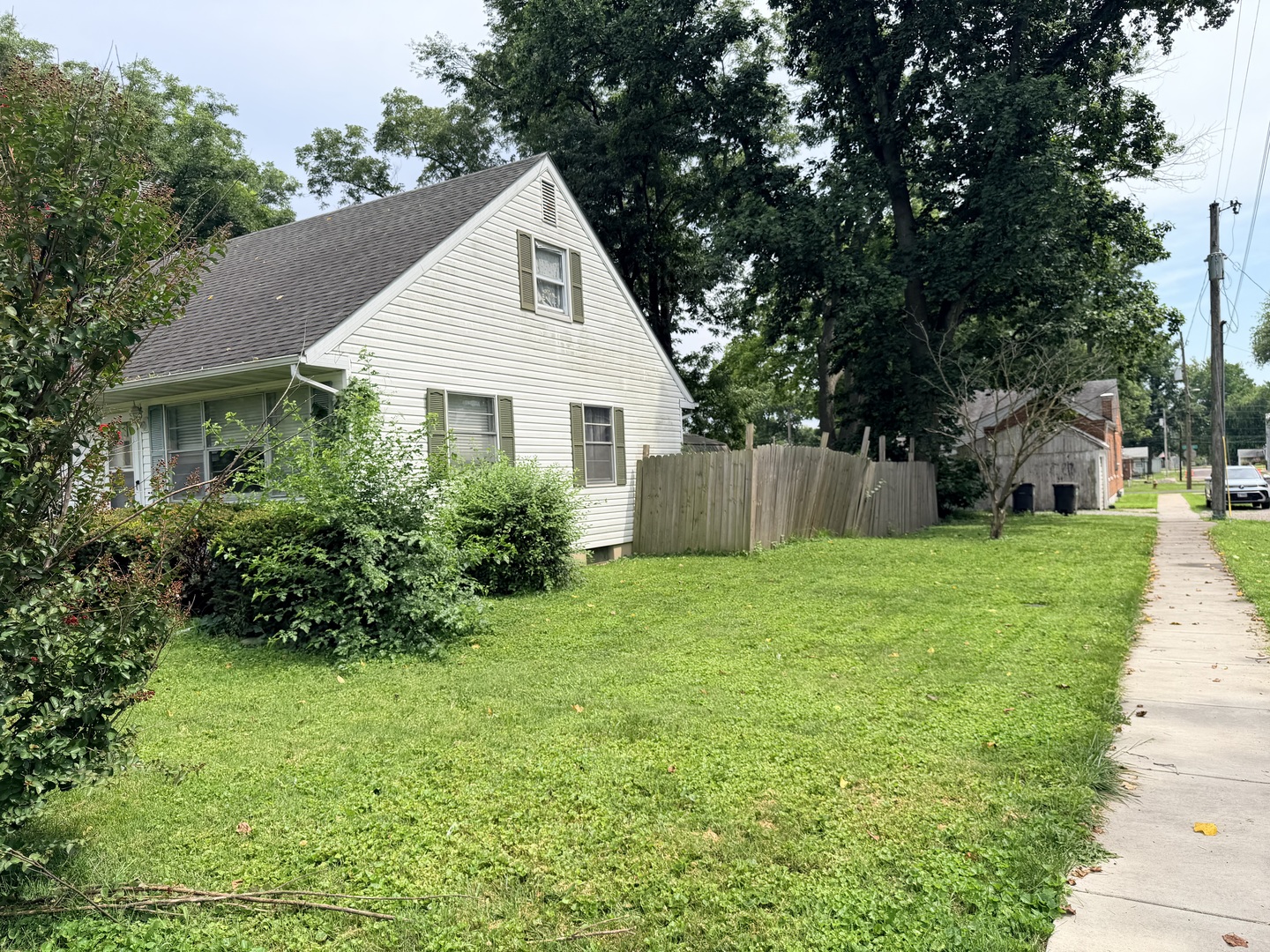 Homes for sale in Mascoutah, IL | 602 E Green St, Mascoutah, IL 62258 | MLS# 12708006