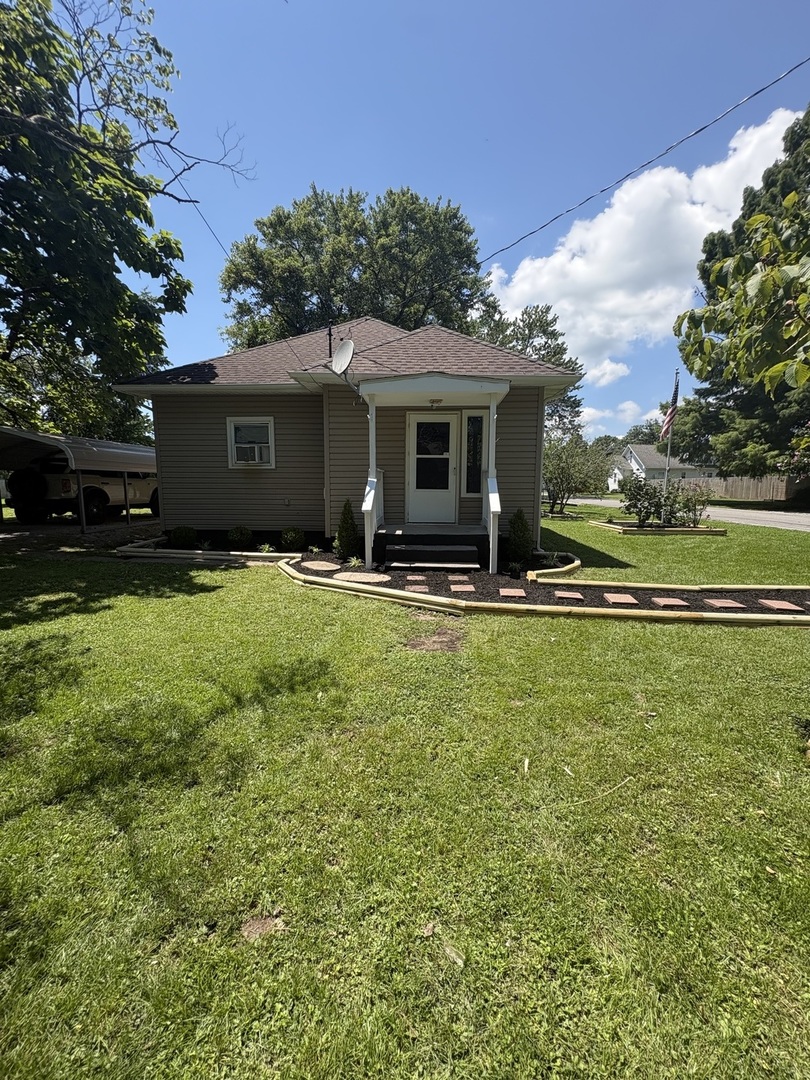 1st image of 709 N Locust St, Sesser, IL 62884 | MLS# 12708057