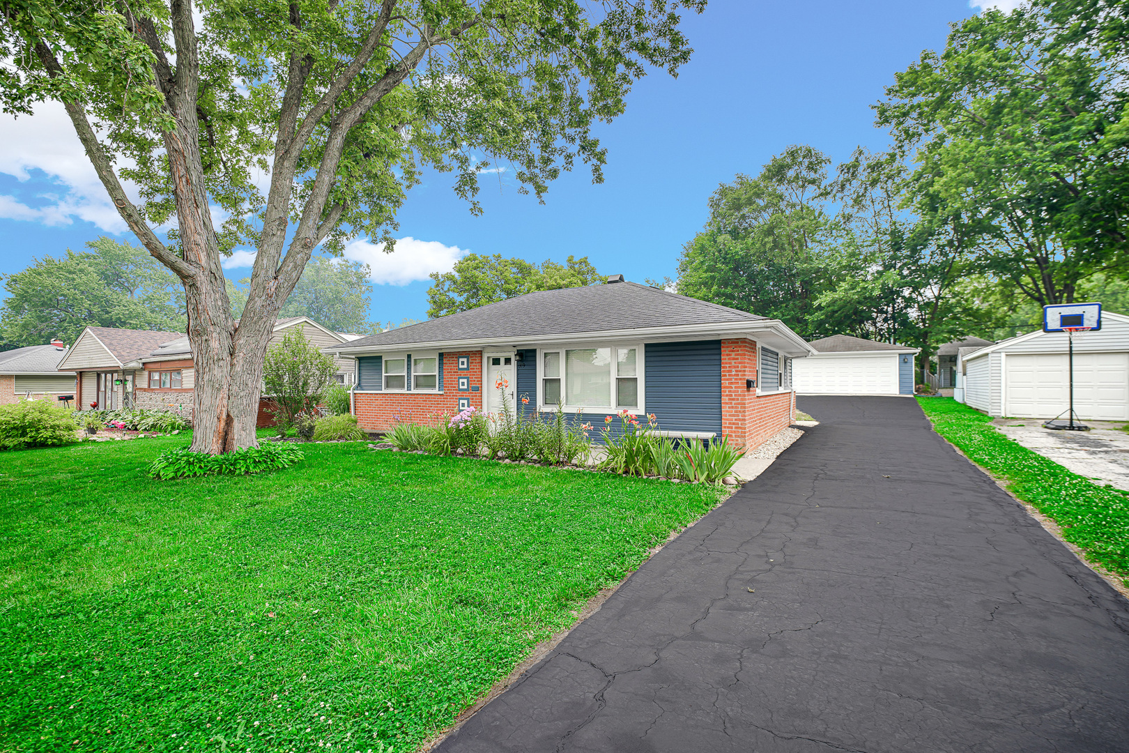 1st image of 319 Sauganash St, Park Forest, IL 60466 | MLS# 12708077
