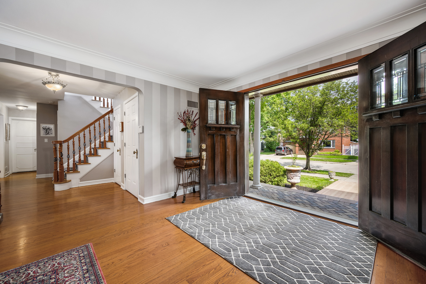 Homes for sale in Chicago, IL | 2851 W Rascher Ave, Chicago, IL 60625 | MLS# 12708151