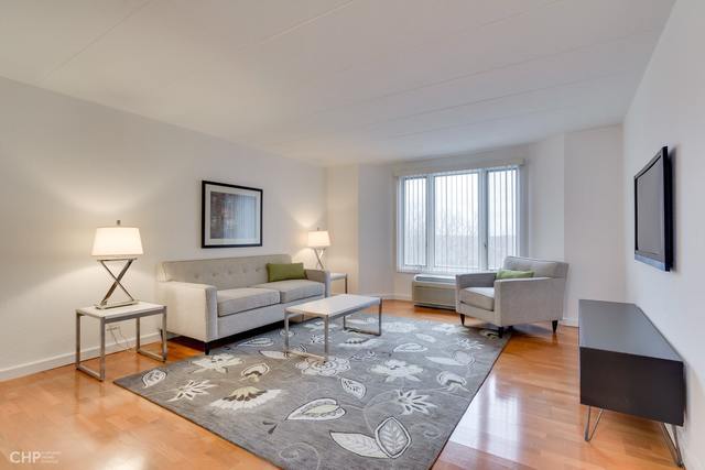 Homes for sale in Palatine, IL | 1 Renaissance Pl #511, Palatine, IL 60067 | MLS# 12708170