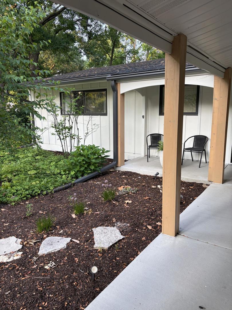 3rd image of 3S220 Blackcherry Ln, Glen Ellyn, IL 60137 | MLS# 12708174
