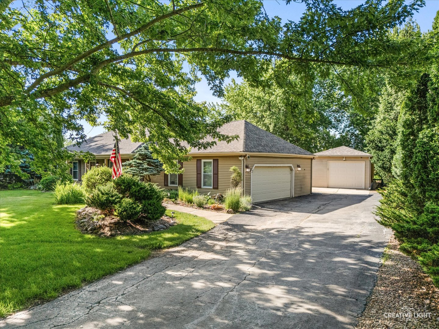 Homes for sale in St. Charles, IL | 44w043 Fox Wilds Dr, St. Charles, IL 60175 | MLS# 12708202