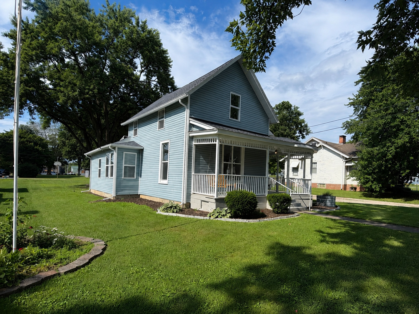 Homes for sale in Rossville, IL | 106 Gilbert St, Rossville, IL 60963 | MLS# 12708217