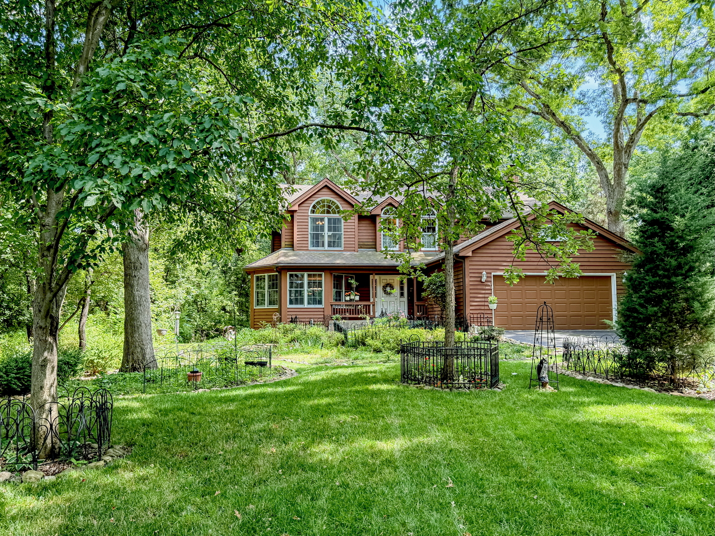 1st image of 446 Roslyn Rd, East Dundee, IL 60118 | MLS# 12708241