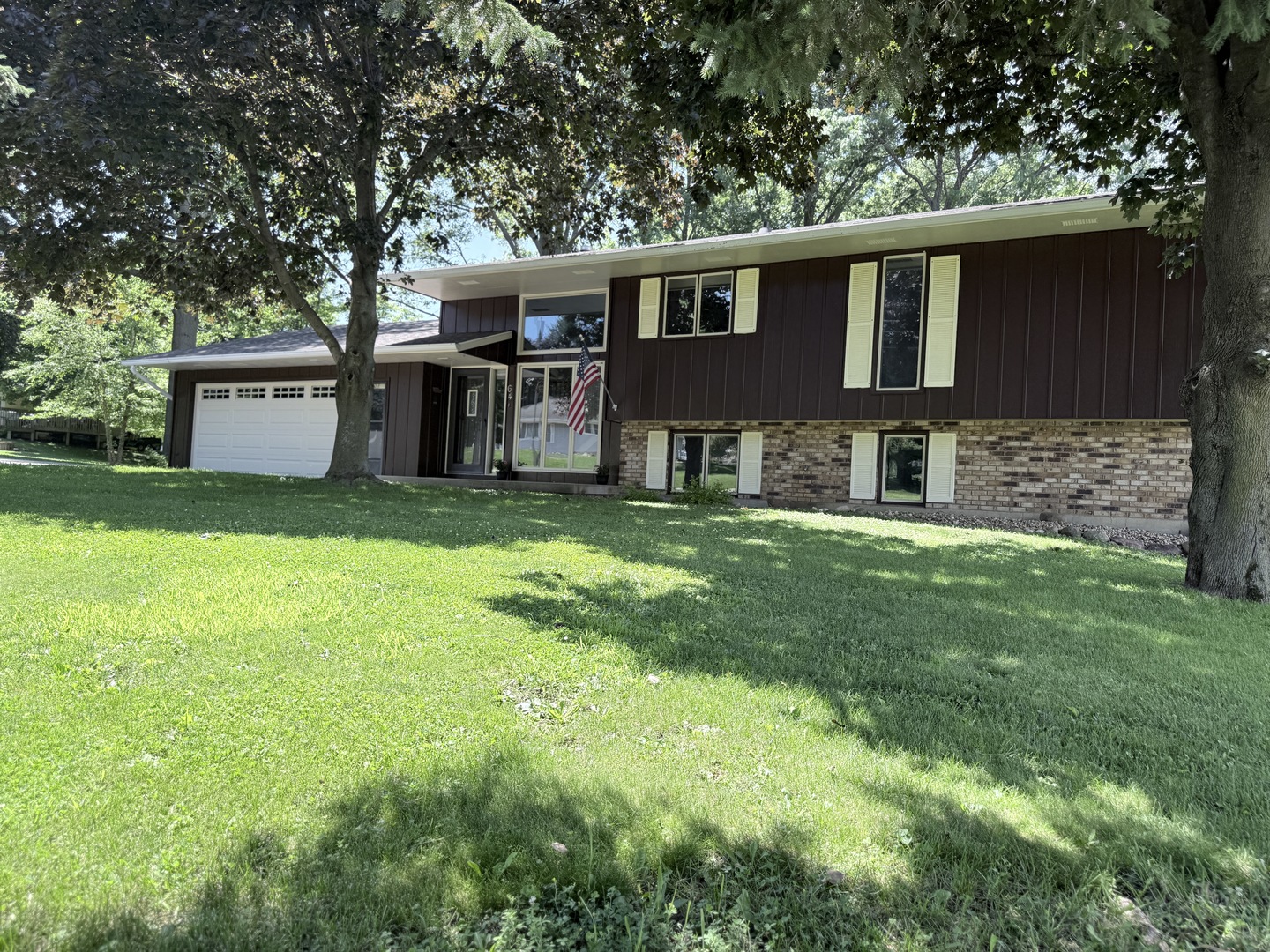 Homes for sale in German Valley, IL | 64 S Bunker Hill Rd, German Valley, IL 61039 | MLS# 12708303