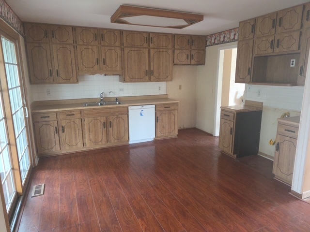 5th image of 54 Abbeywood Dr, Romeoville, IL 60446 | MLS# 12708316