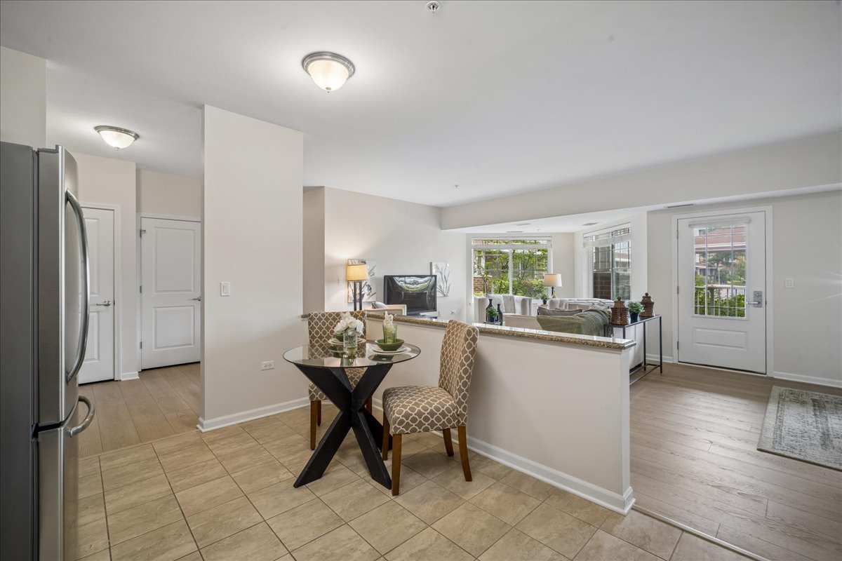 Homes for sale in Northbrook, IL | 2220 Founders Dr, Northbrook, IL 60062
