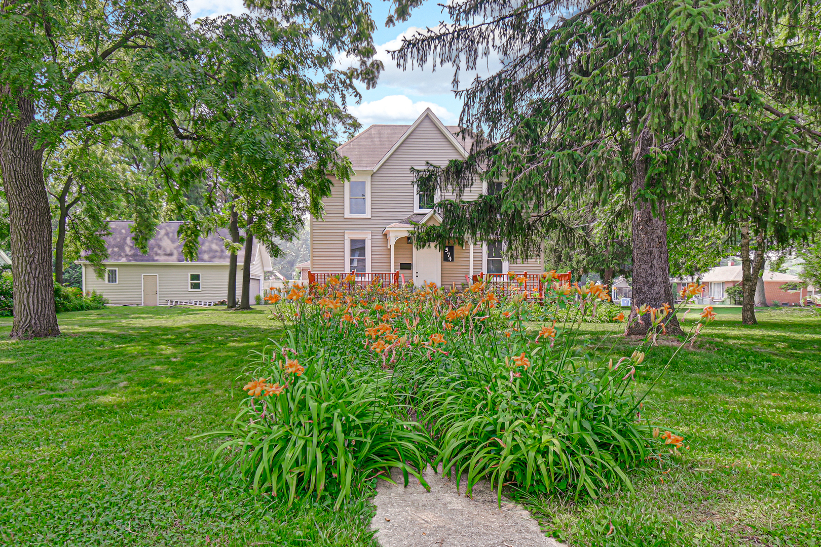 Homes for sale in Crete, IL | 574 Herman St, Crete, IL 60417 | MLS# 12708351