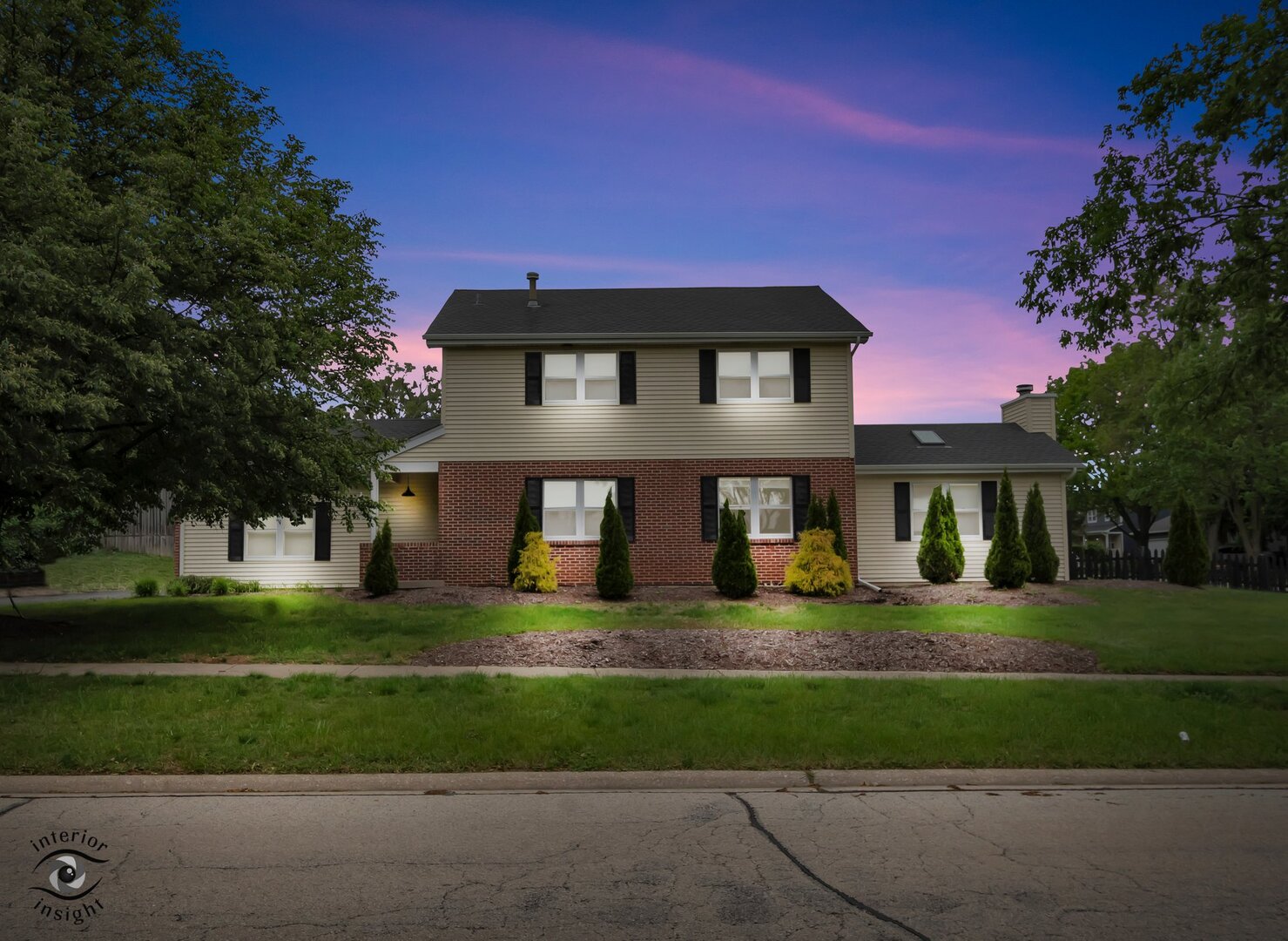 3rd image of 8348 Adbeth Ave, Woodridge, IL 60517 | MLS# 12708366