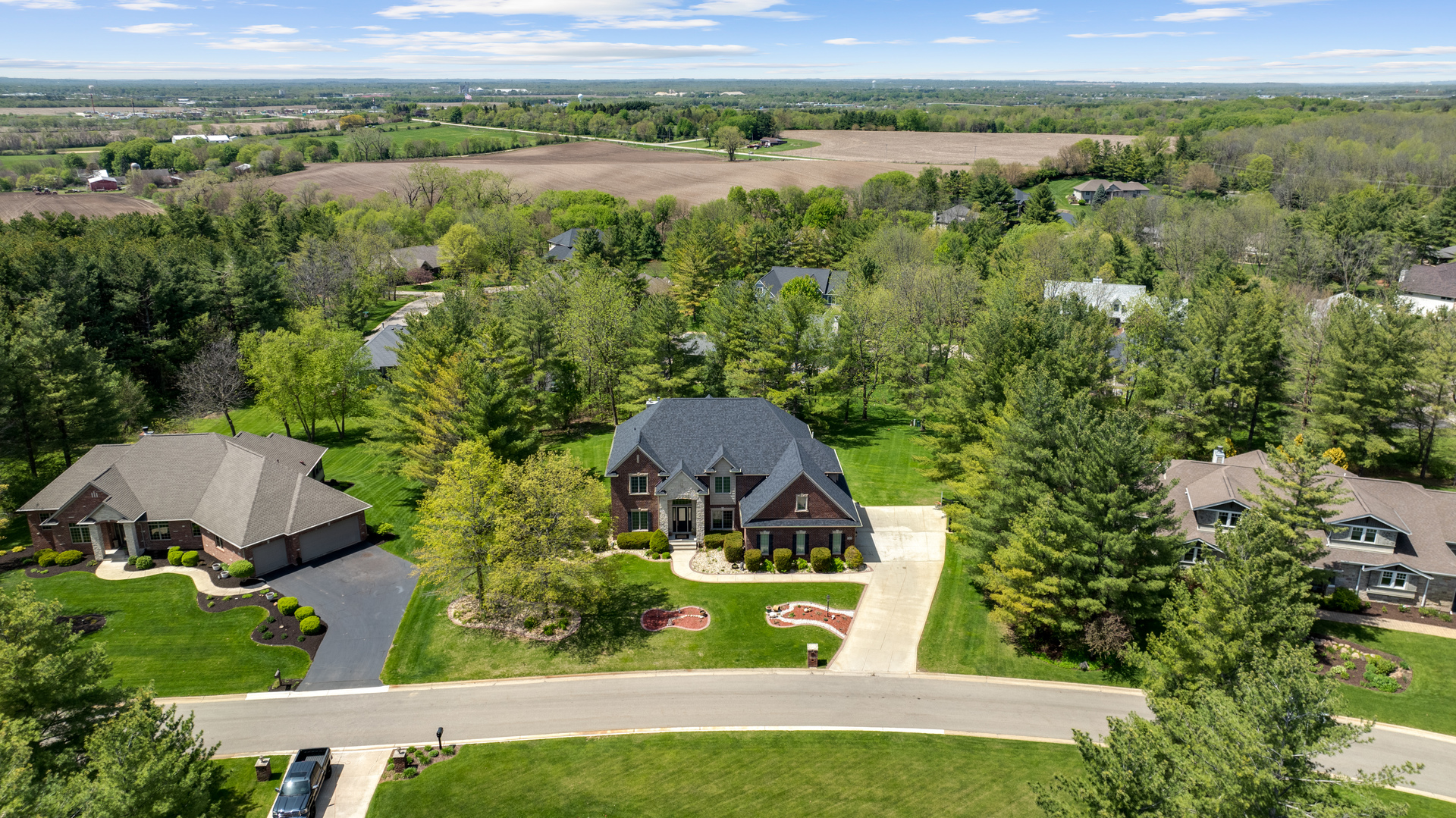 Homes for sale in Roscoe, IL | 7418 Timber Ridge Rd, Roscoe, IL 61073 | MLS# 12708369