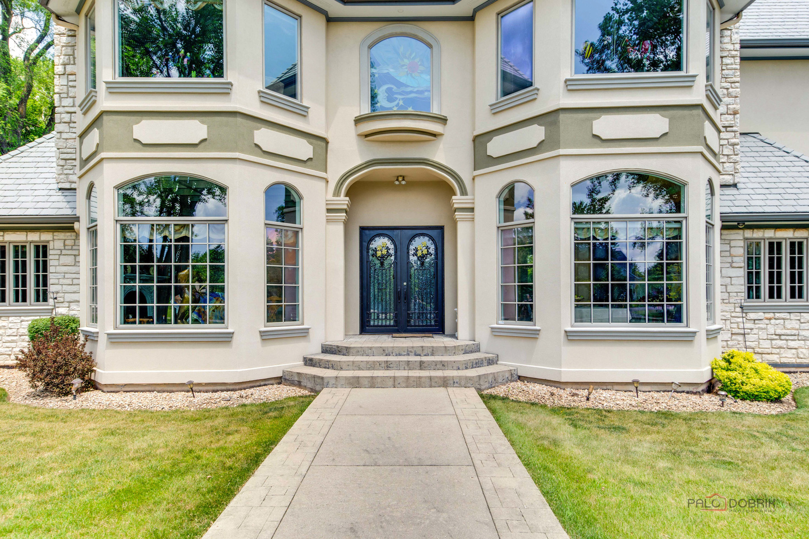 2nd image of 1130 Gavin Ct, Lake Forest, IL 60045 | MLS# 12708379