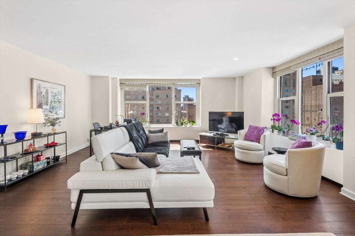 4th image of 777 N Michigan Ave #1801, Chicago, IL 60611 | MLS# 12708400