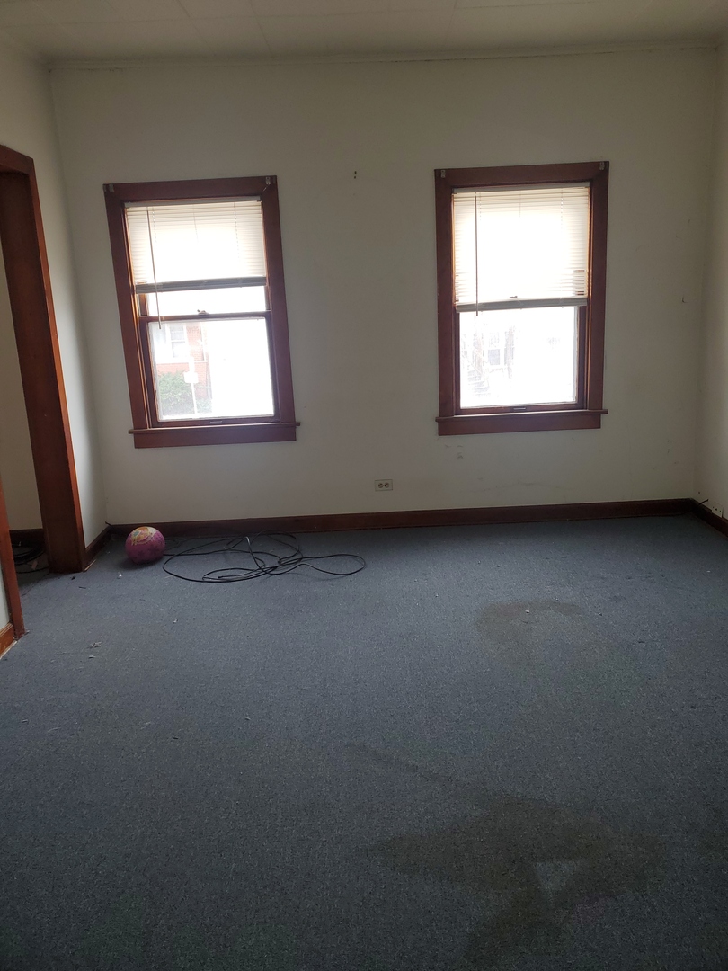 Homes for sale in Chicago, IL | 2704 S Hillock Ave, Chicago, IL 60608 | MLS# 12708488