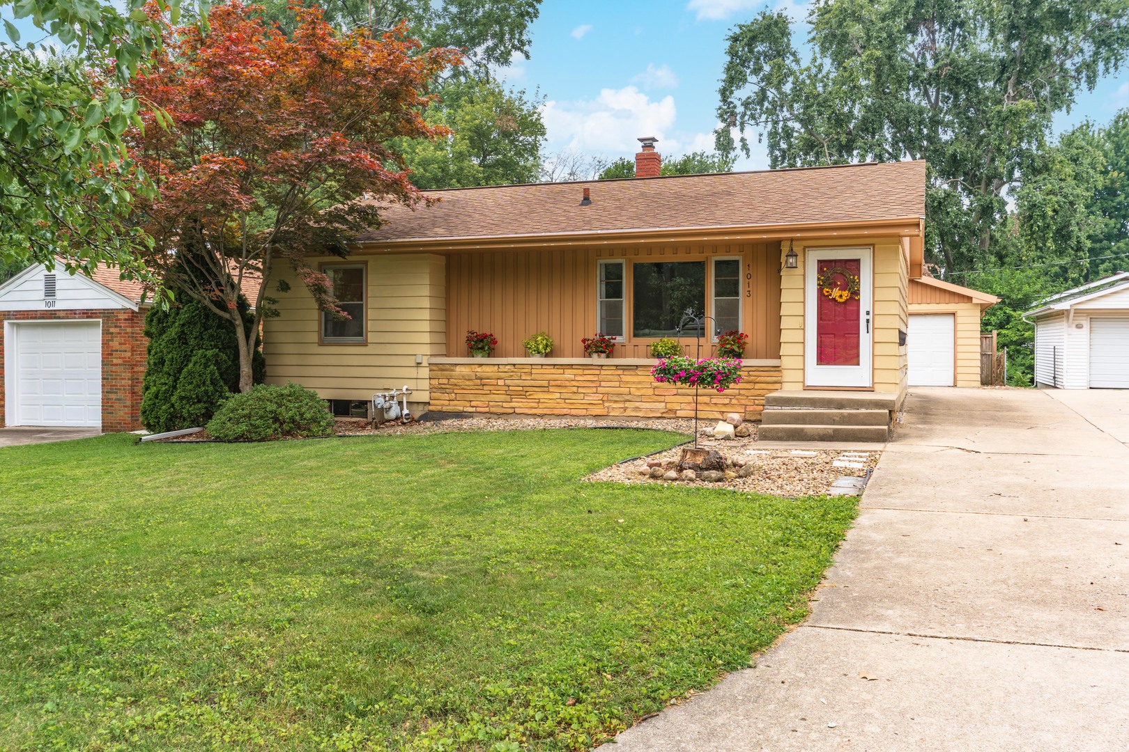 Homes for sale in Normal, IL | 1013 N Walnut St, Normal, IL 61761 | MLS# 12708492